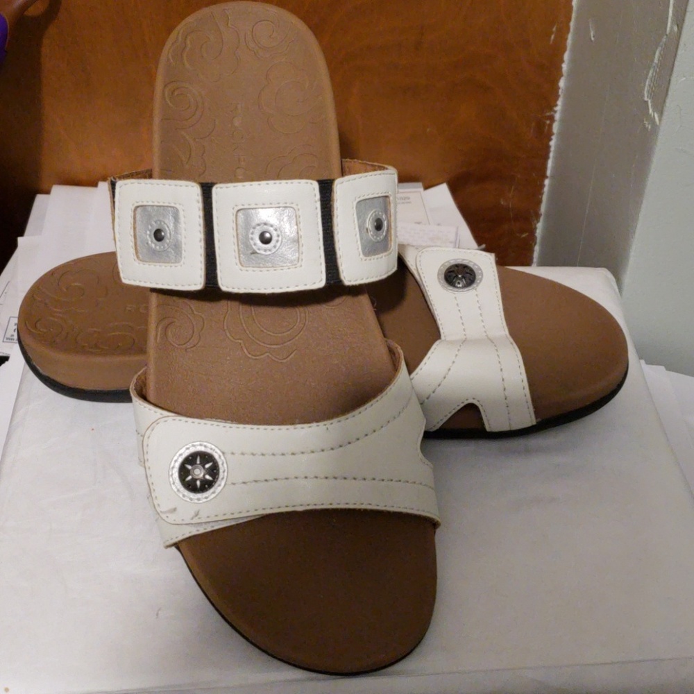 Rockport sandles